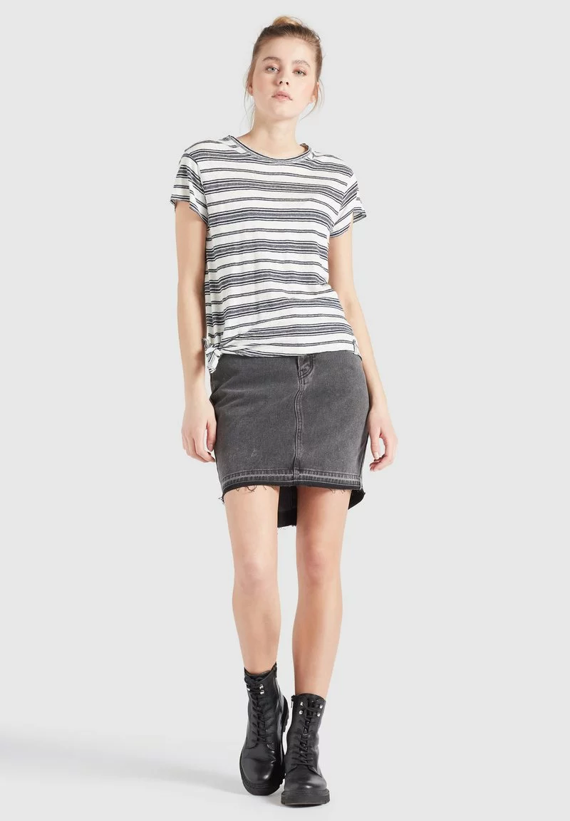 Khujo MATAMA - Camiseta Estampada - Naturweiß-dunkelblau Gestreift, Mujer 2 Khujo MATAMA - Camiseta Estampada - Naturweiß-dunkelblau Gestreift, Mujer - Imagen 2