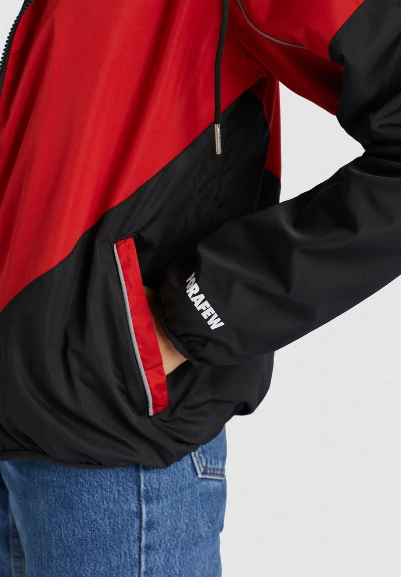 Khujo AKAMU - Chaqueta Fina - Black/red, Mujer 7 Khujo AKAMU - Chaqueta Fina - Black/red, Mujer - Imagen 7