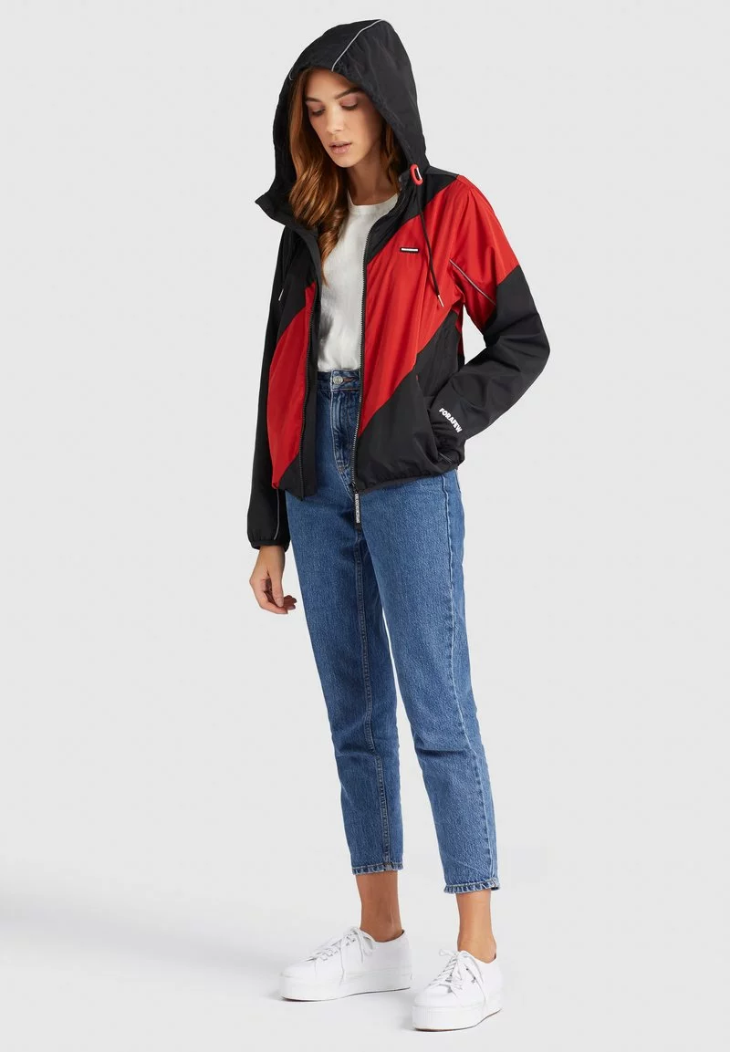 Khujo AKAMU - Chaqueta Fina - Black/red, Mujer 5 Khujo AKAMU - Chaqueta Fina - Black/red, Mujer - Imagen 5