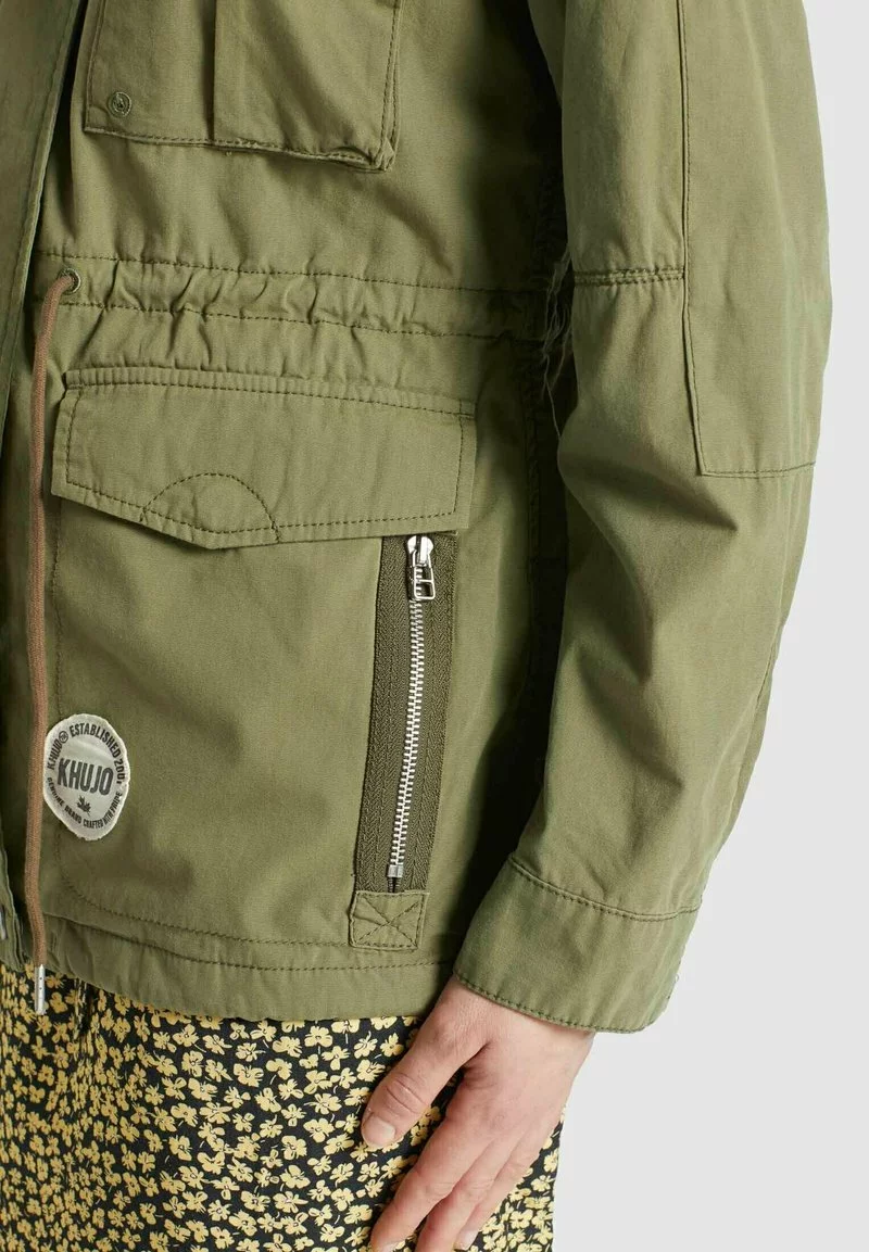 Khujo PAOLA2 - Parka - Oliv, Mujer 8 Khujo PAOLA2 - Parka - Oliv, Mujer - Imagen 8